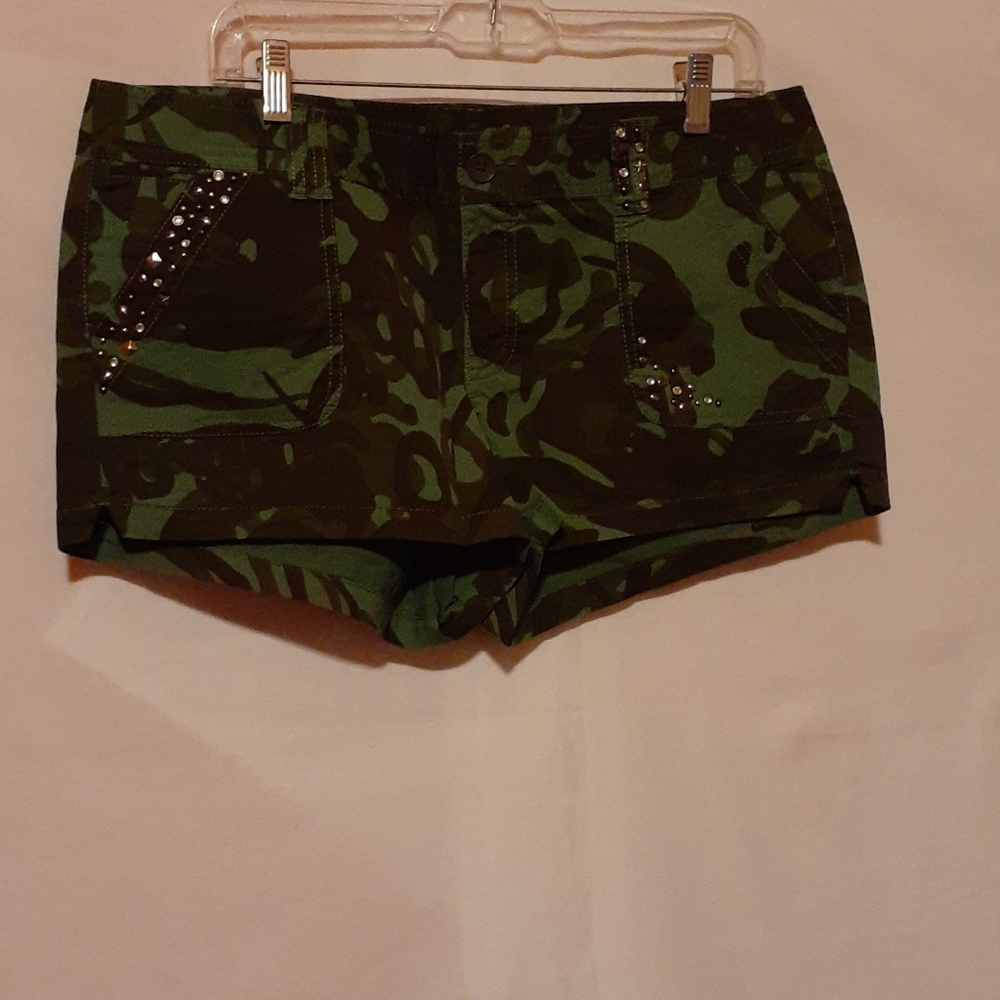 Like New  Camouflage Shorts